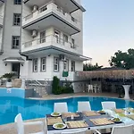 Memory Apart Hotel Side